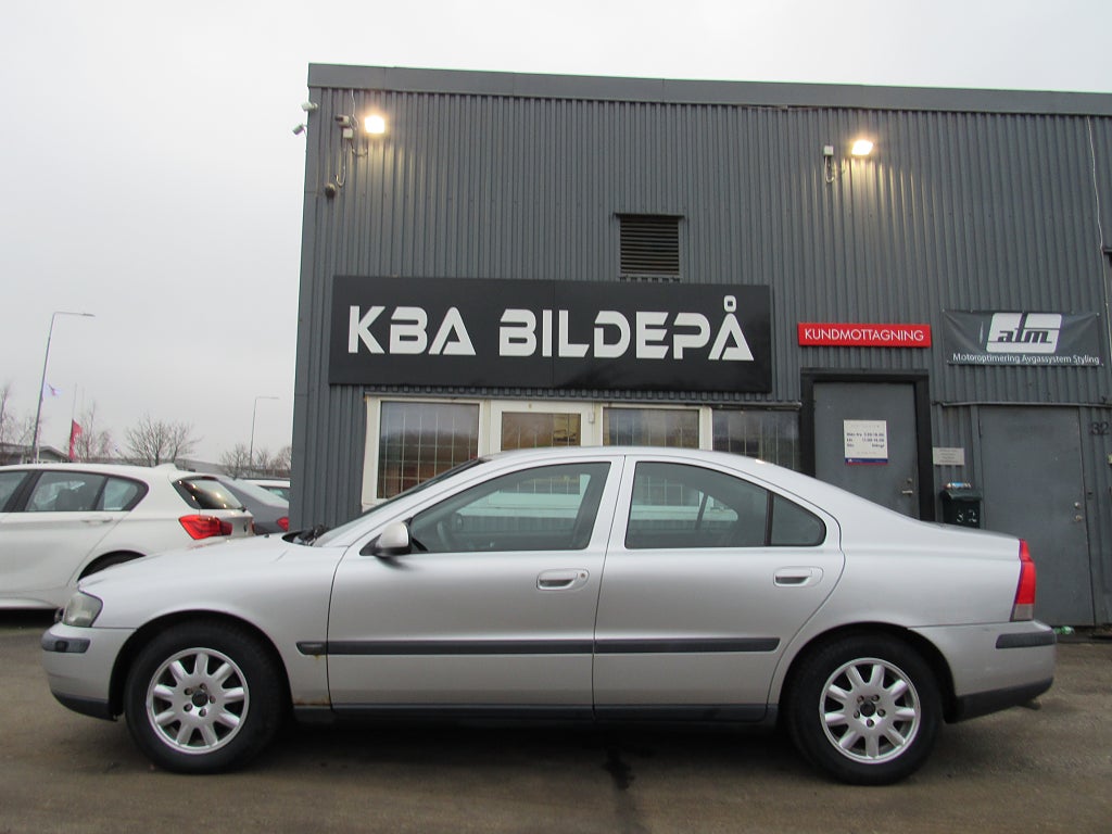 Volvo S60 2.4 140hk Euro 4 Drag Ny bes