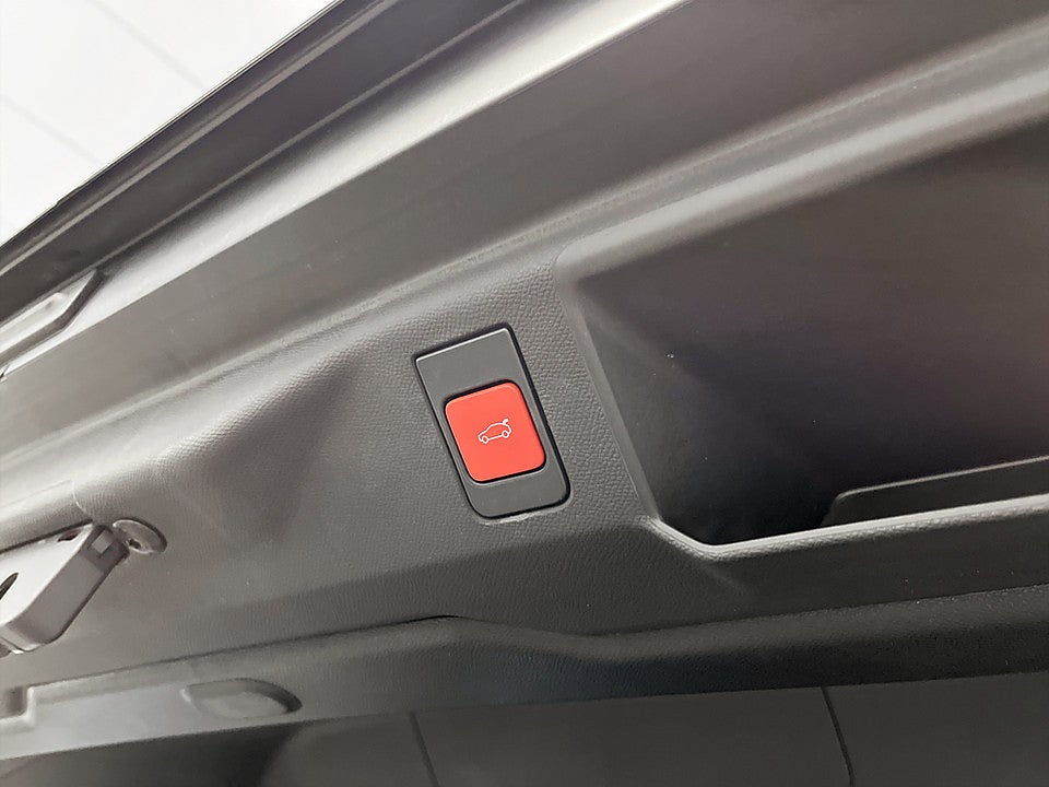 Bild på Peugeot 5008 GT Hybrid 145hk Aut KAMPANJ BRÄNSLE INGÅR