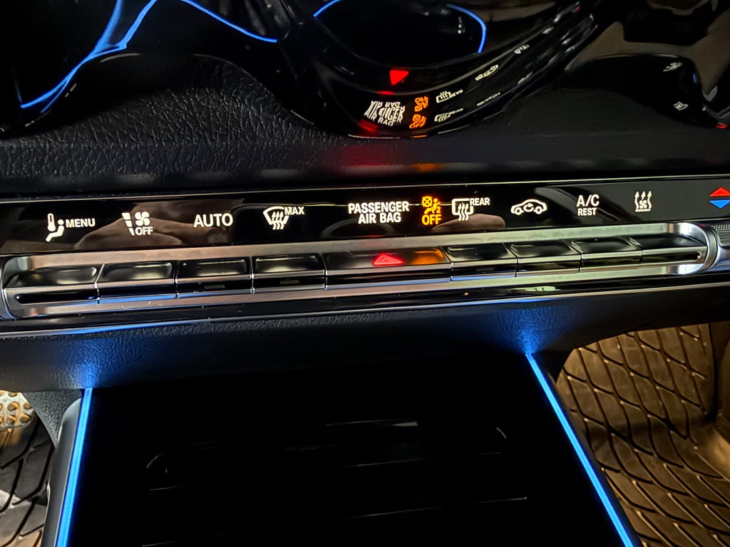 Mercedes-Benz GLB 200 AMG Värmare 7-sits Premium Drag - bild 21