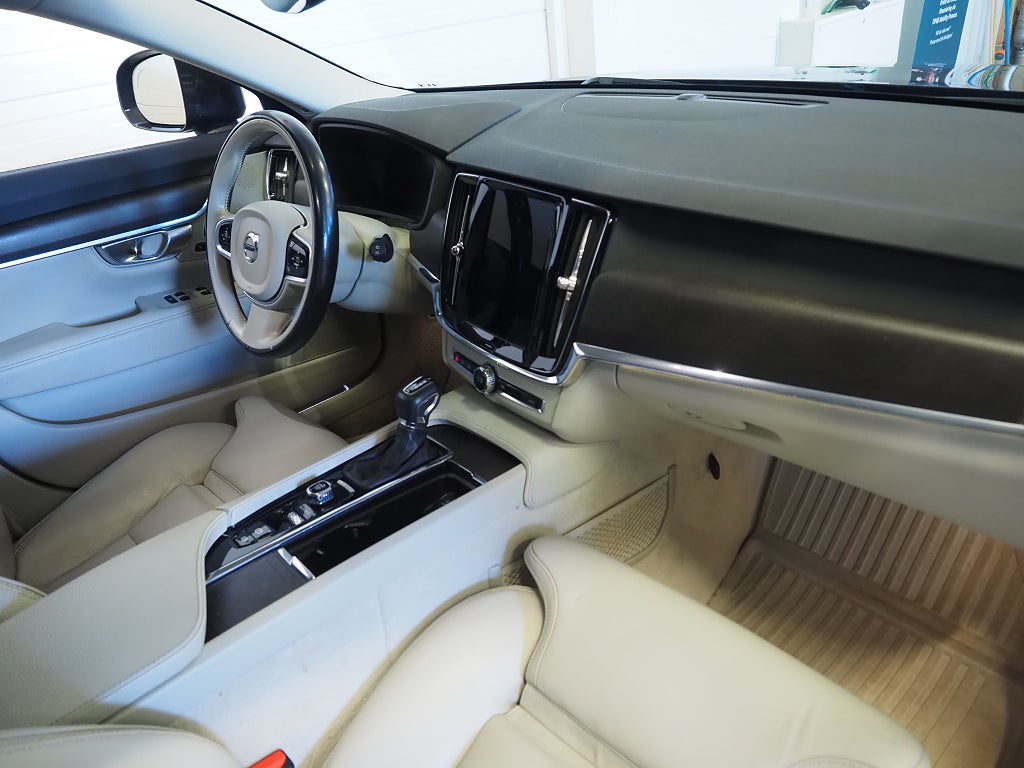 Volvo V90 Cross Country T5 AWD 254hk Inscription Pro | Drag | Kamera | 2018