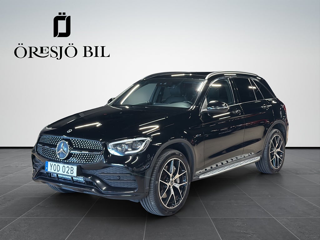 Mercedes-Benz GLC 300 e 4MATIC AMG Burmester Pano GPS Drag 320hk Se Spec