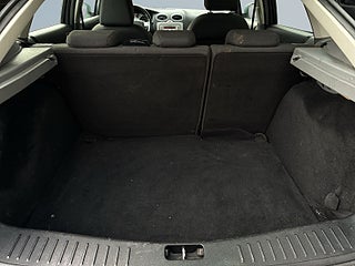 Ford Focus 5-dörrars Flexifuel Nybes/SoV-Däck/Värmare/Extraljus – bild 12