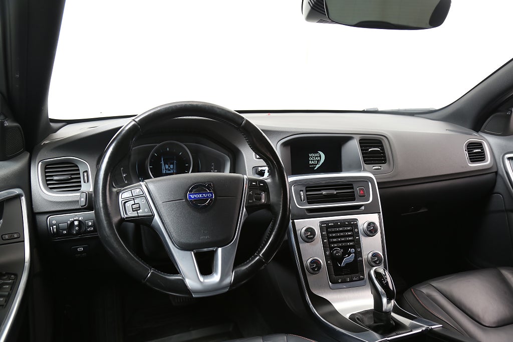 Volvo V60 D4 AWD 181hk Ocean Race Business Edition Aut Drag 2015