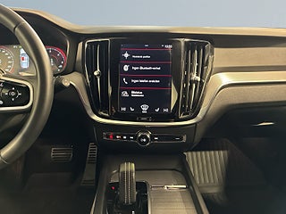 Volvo V60 B4 Aut R-Design Värmare Kamera Navi Skinn Rattvärme S&V