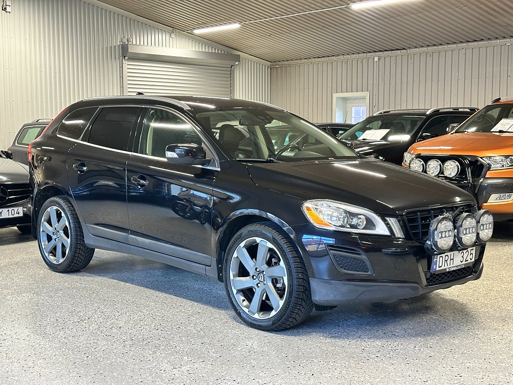 Volvo XC60 D3 AWD Geartronic Summum Euro 5 Nyservad Nya 20'' Däck