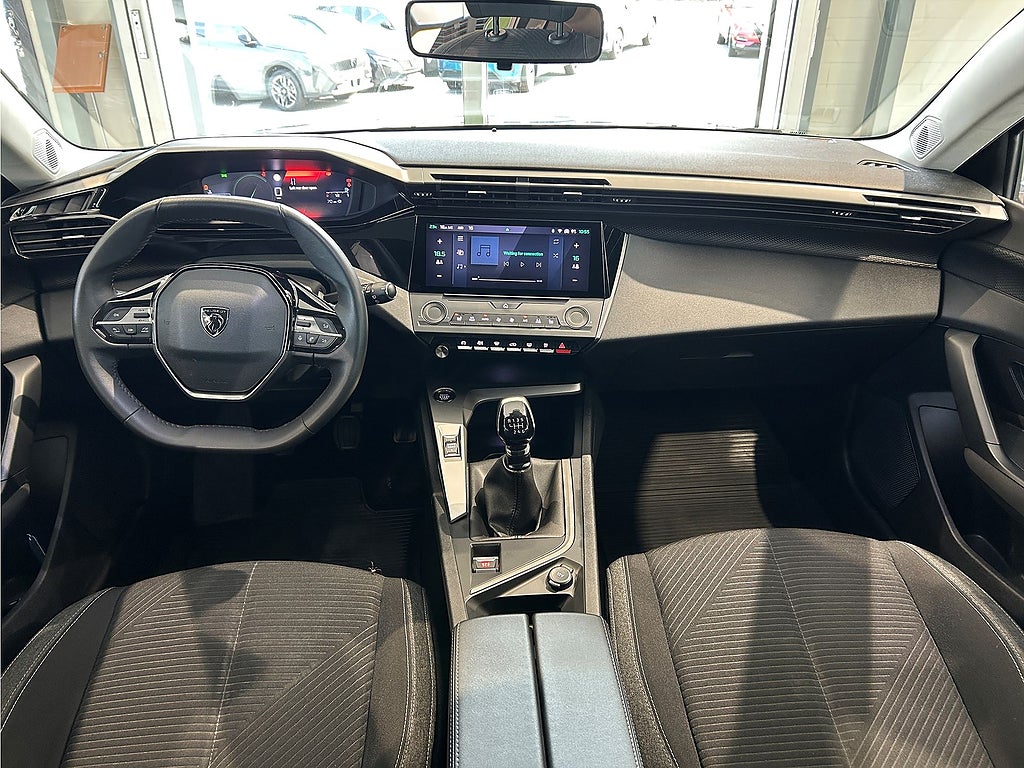 Bild på Peugeot 308 5D Active Pack 1.2 PT 130hk - CARPLAY,FARTHÅLLARE