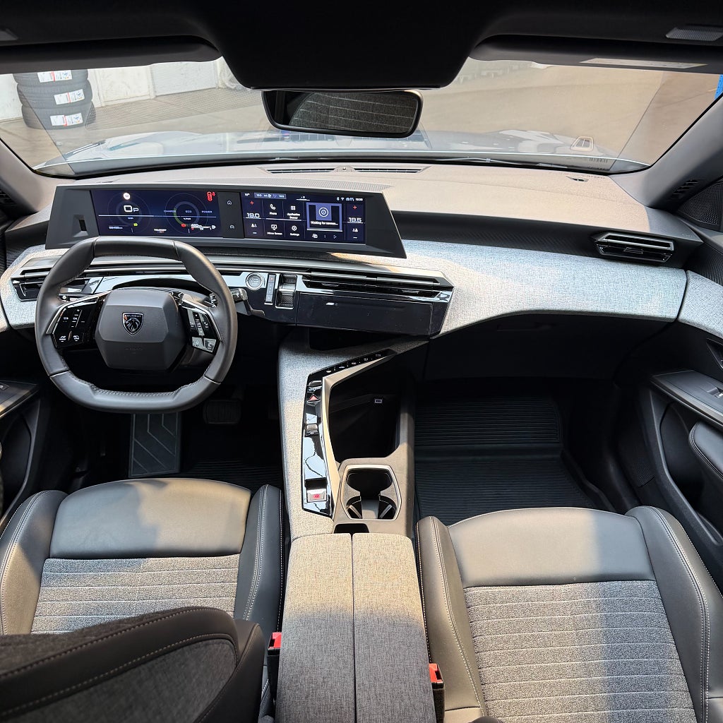 Peugeot 5008 Hybrid 145 1.2 PureTech e-DSC 7-Sits Carplay Backkamera