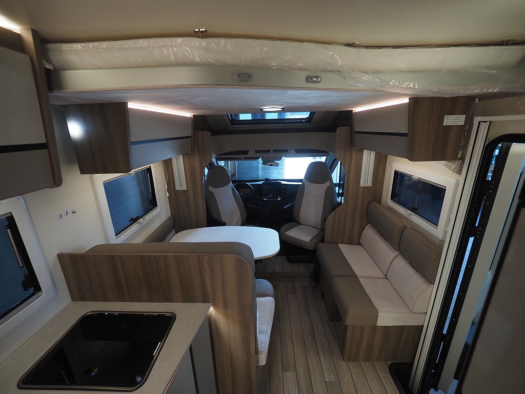 Roller Team Kronos 288 TL Spring Edition I Aut I 165hk I Solcell I Backkamer 2026