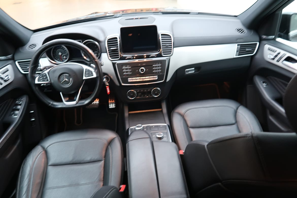 Mercedes-Benz GLE 2016, bild 3/53