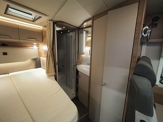 Husbil-halvintegrerad Knaus Ti 550 MF Vansation | 21 av 25
