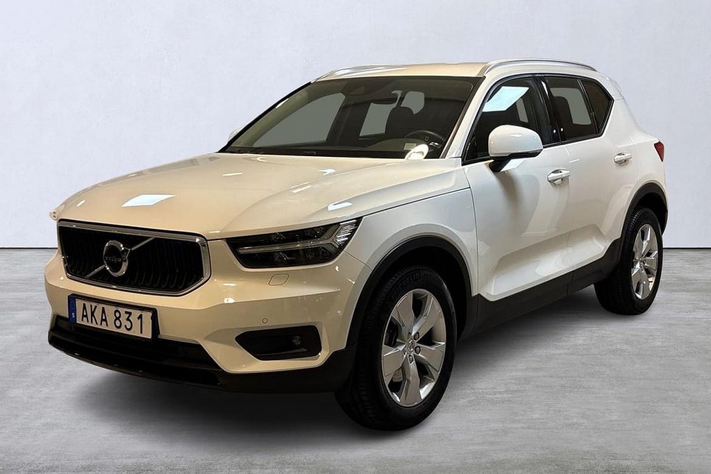 Volvo XC40 T4 AWD Momentum Advanced Edition