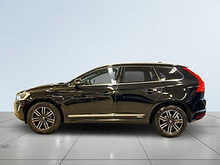 Volvo XC60 D4 AWD Geartronic S&V-däck/D-värm/Psens/MoK/Kamera/Drag – bild 4