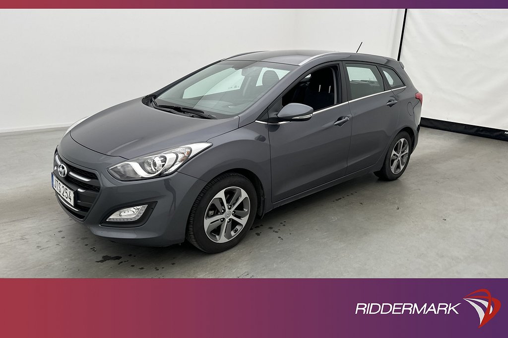 Hyundai i30 Kombi 1.6 CRDi 110hk Sensorer Rattvärme Drag