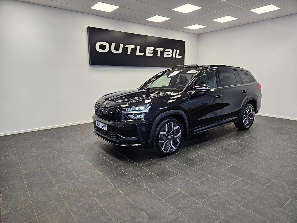 Skoda Kodiaq 7 sits 2.0 TDI 4x4 Sportline Panorama Värmare Drag MOMS