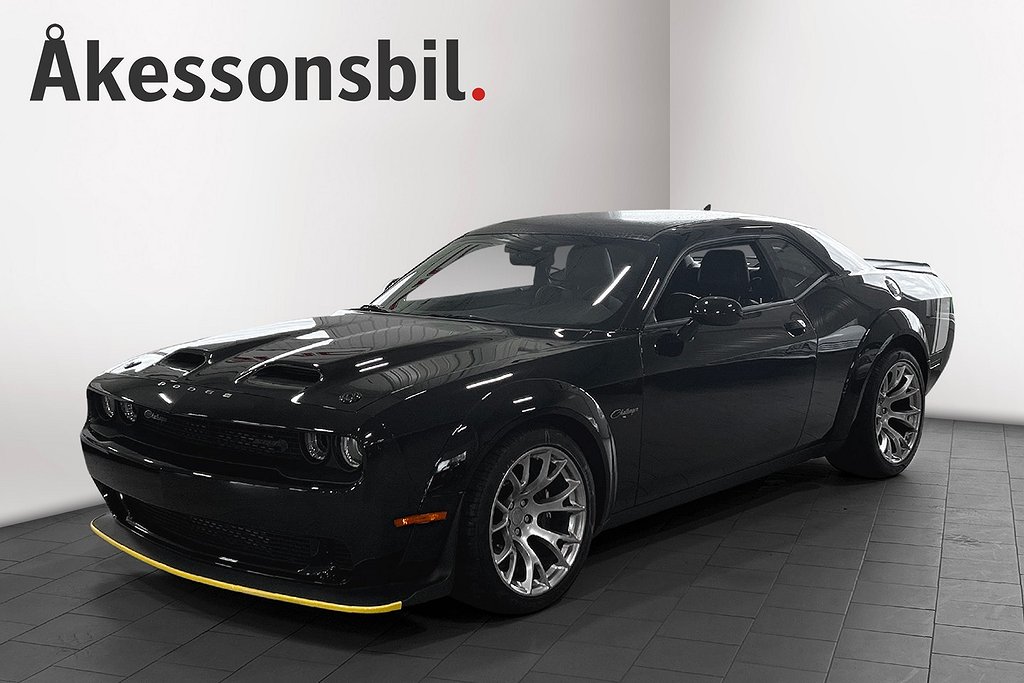 Dodge Challenger Black Ghost 807 HK Final Edition