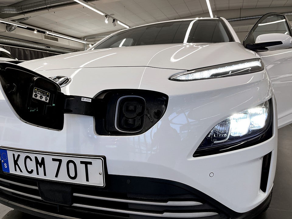 Bild på Hyundai Kona Essential Electric 64kWh Aut B-KAMERA CARPLAY 204hk