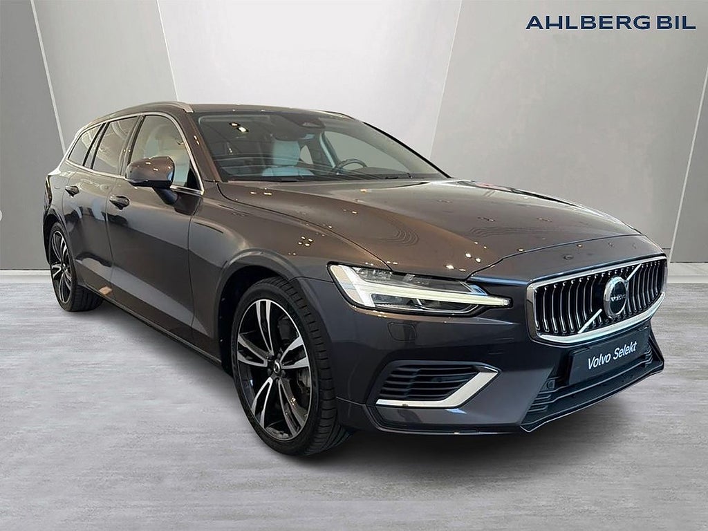 Volvo V60 Recharge T6 Plus Bright, Läder, Drag