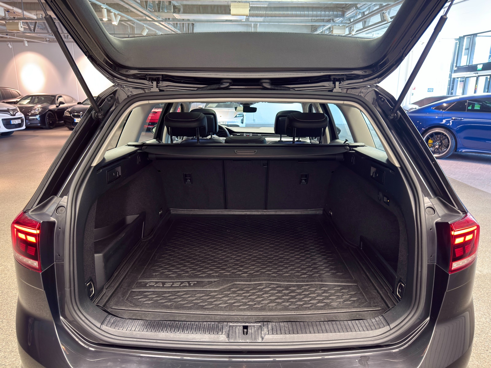 Volkswagen Passat Sportscombi GTE 1.4 TSI 218hk |Drag|Pano|Läderpaket 2020 - miniatyr 24