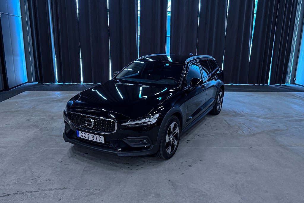 Volvo V60 Cross Country D4 AWD Advanced II | Dragkrok | Keyless | Nav