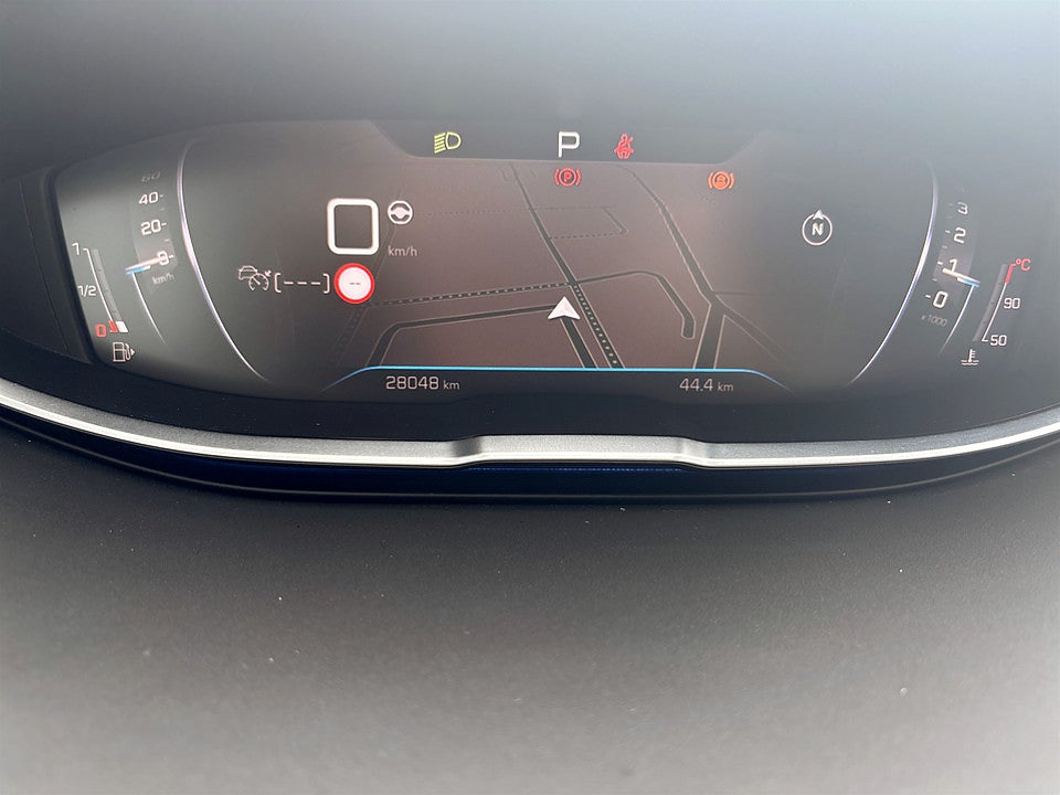Bild på Peugeot 5008 GT+ 1.2 PT 130hk Aut 7-SITS B-KAMERA CARPLAY