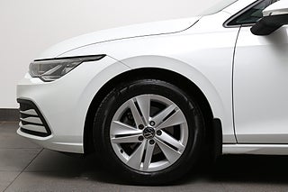 Halvkombi Volkswagen Golf 8 av 23