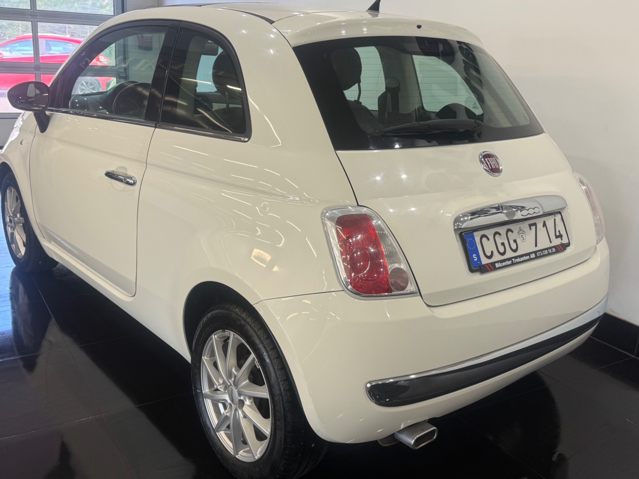 Fiat 500 1.3 16V MultiJet Lounge 2008, kuva 4/10