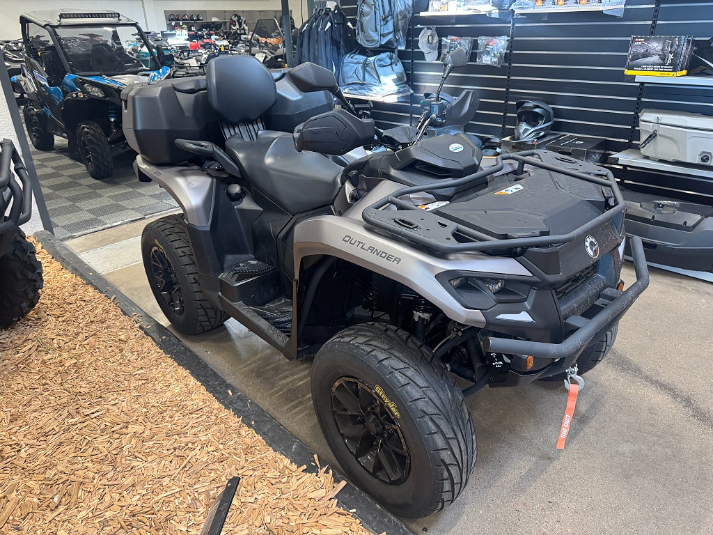 Can-Am Outlander 700 Xt T3b 