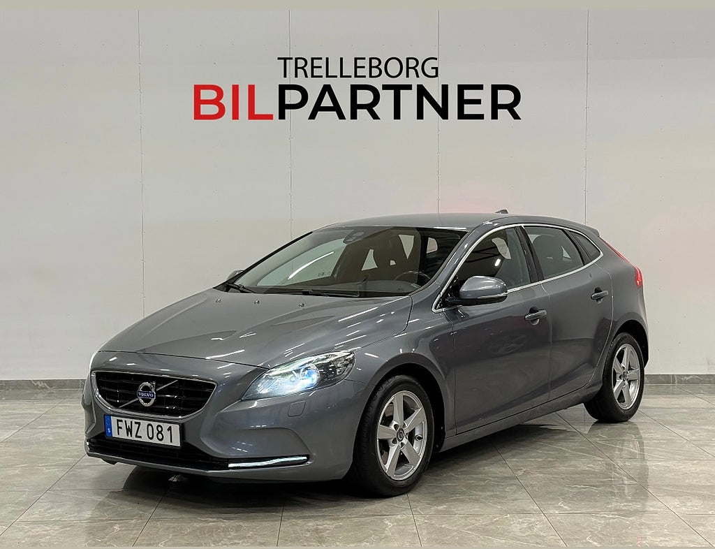 Volvo V40 T2 Momentum 
