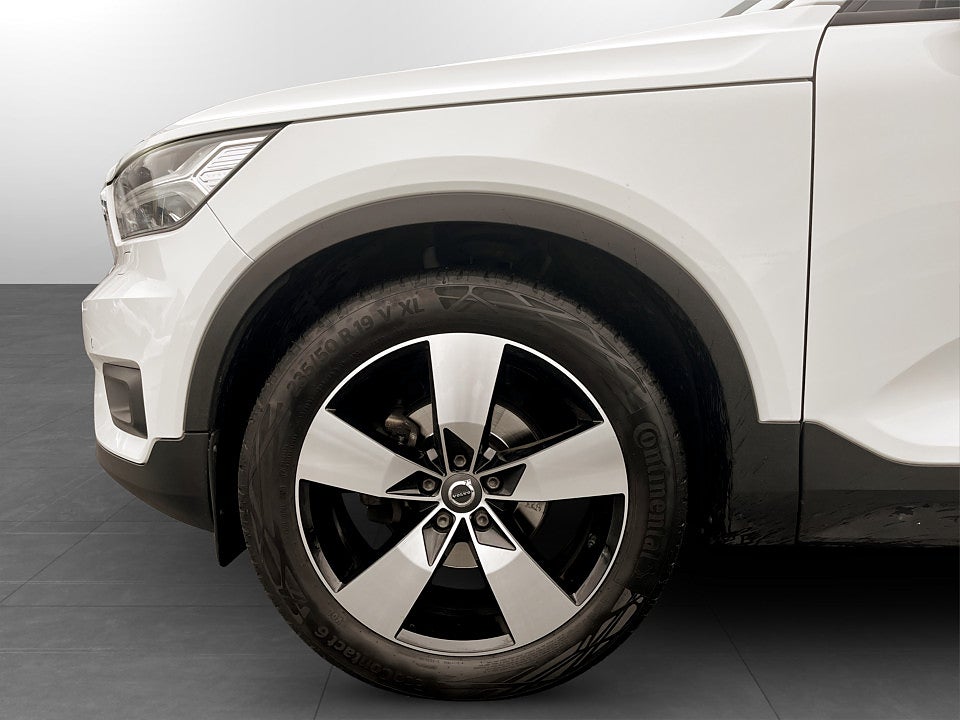 Bild på Volvo XC40 Momentum D3 150hk Aut B-KAMERA EL-BAKLUCKA