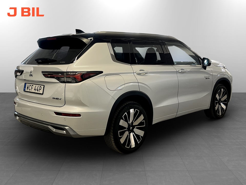 Bild på Mitsubishi Outlander Instyle PHEV 306k Aut 4WD PANO SKINNKLÄDSEL