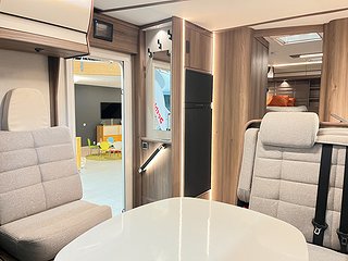 Husbil-halvintegrerad Kabe Travel Master Royal X 780 LGB 13 av 32