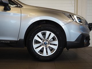 Kombi Subaru Outback 8 av 24