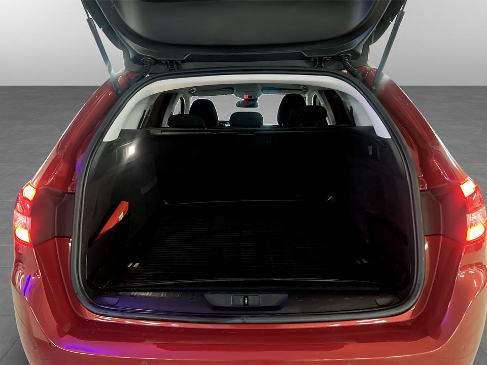 Bild på Peugeot 308 SW Active 1.2 PT 110hk KAMPANJRÄNTA 3,99%