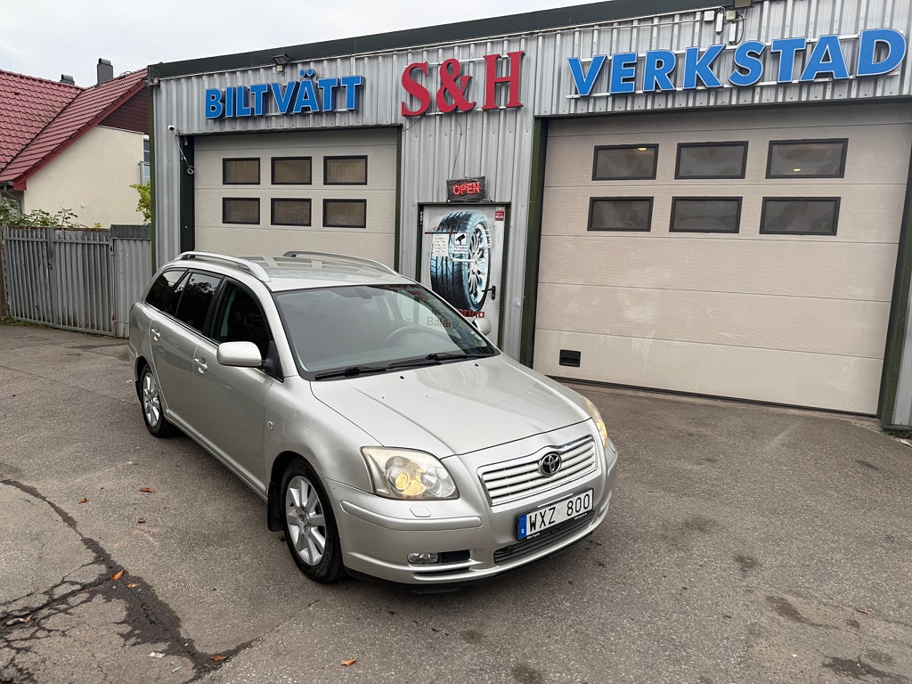 Toyota Avensis Kombi 2.0 D-4 VVT-i,Automat,Ny besiktad 