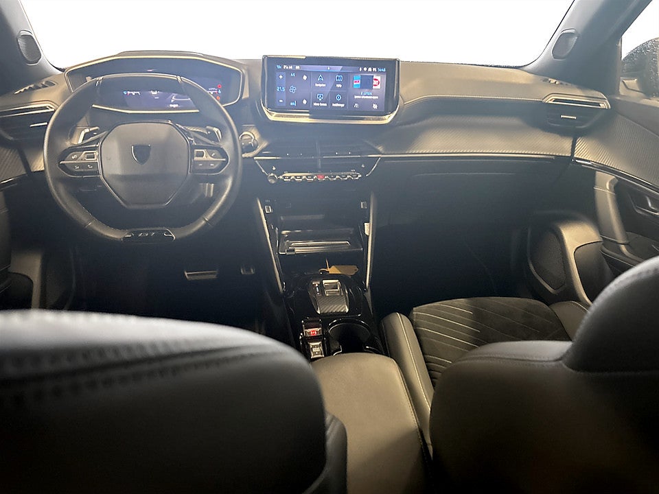 Bild på Peugeot 2008 GT 1.2 PT 130hk Aut B-KAMERA CARPLAY
