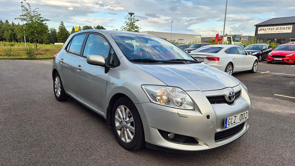Toyota Auris 5-dörrar 2.0 D-4D EU5 Nybes Ny service 126 hk 