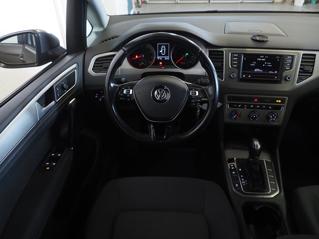 Volkswagen Golf Sportsvan 1.2 TSI BMT Base 110hk | Backkamera | Drag | 2016