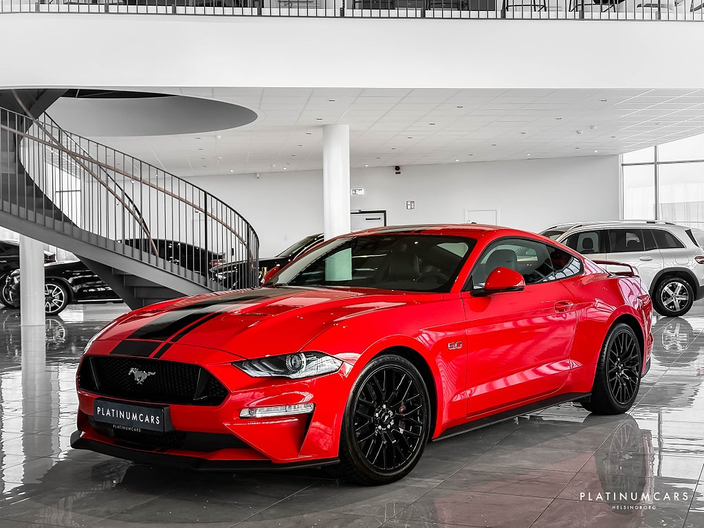 Ford Mustang GT 5.0 V8 Performance 450hk / Låga mil / B&O / Kolfiber