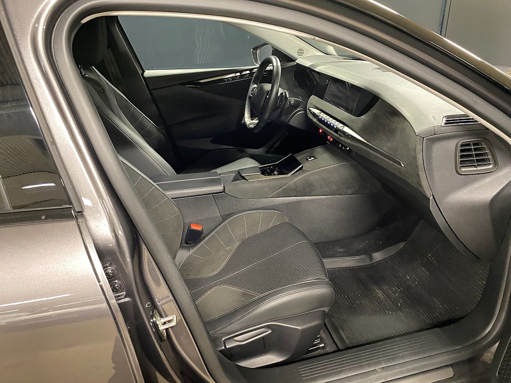 Bild på DS 4 E-Tense P.Line+ 225hk