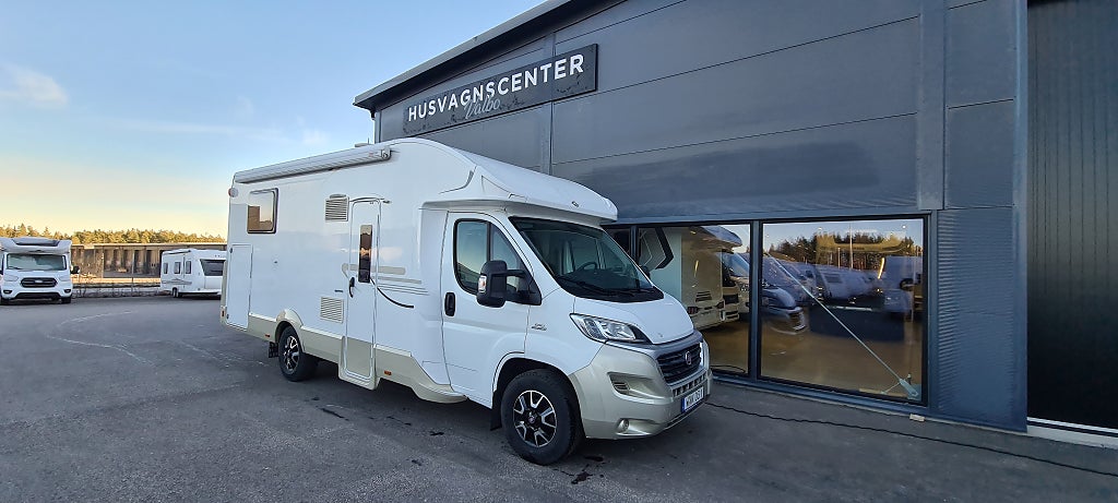 Ci 66 P Magis "höj & sänkbar säng"