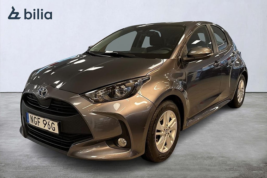Toyota Yaris Hybrid 1,5 Active Komfort Nyservad Nybesiktigad Gara...