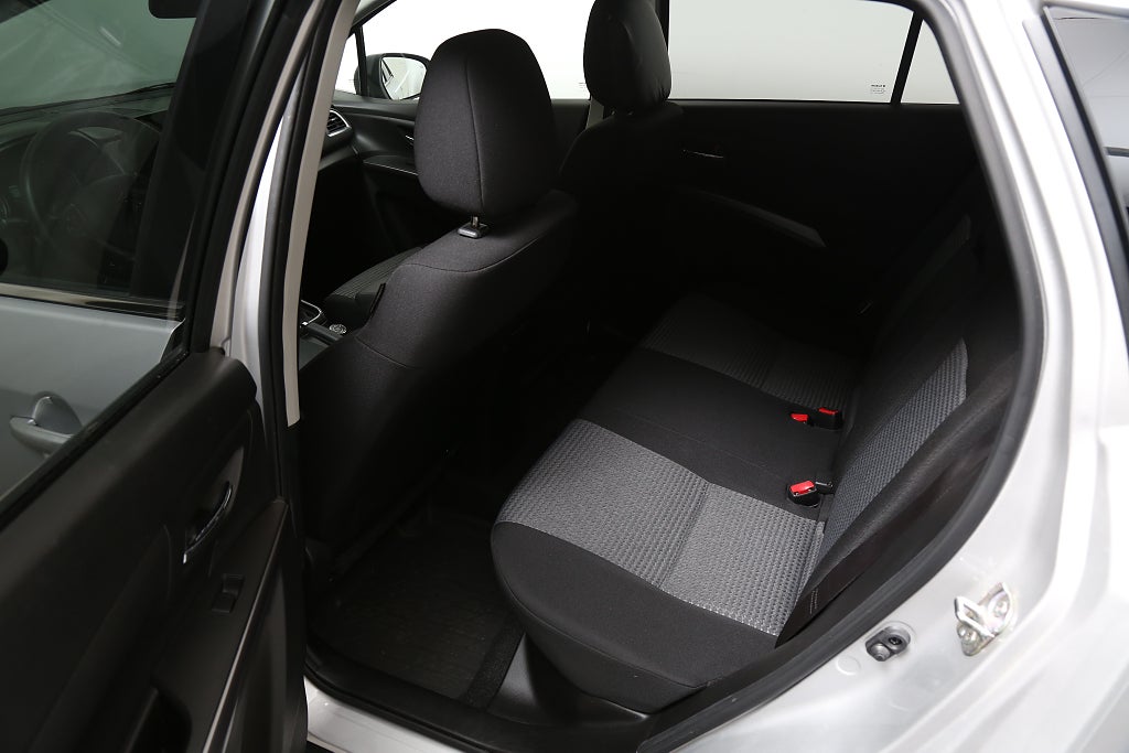 Suzuki S-Cross Hybrid AllGrip AWD Kamera P-sensorer 2023