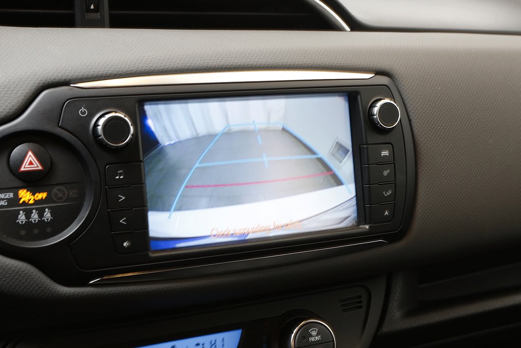 Toyota Yaris Hybrid e-CVT 101hk Active 5D Kamera P-sensorer 2015
