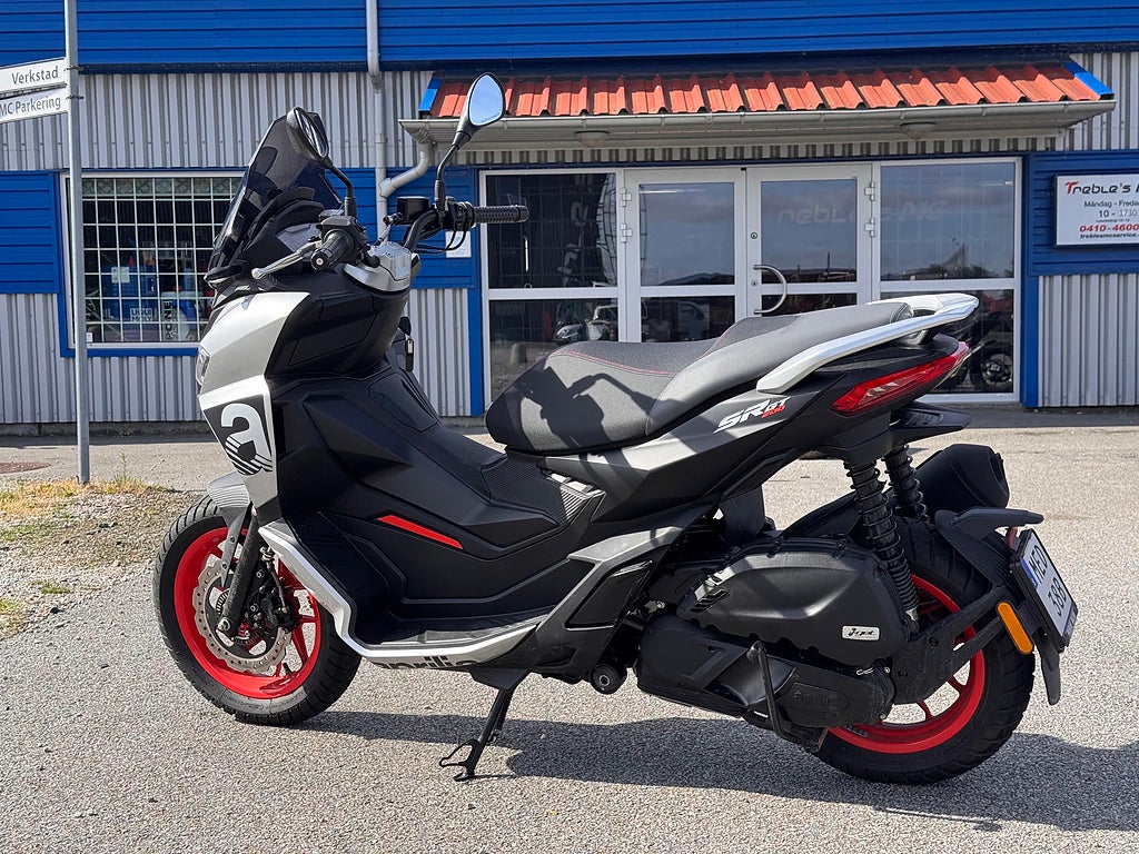 Aprilia SR GT 200 Nästan ny, endast 56 mil!