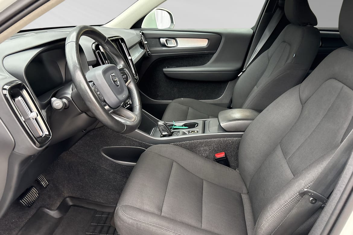 Volvo XC40 D3 FWD Momentum Edition DRAG 2020, kuva 7/10