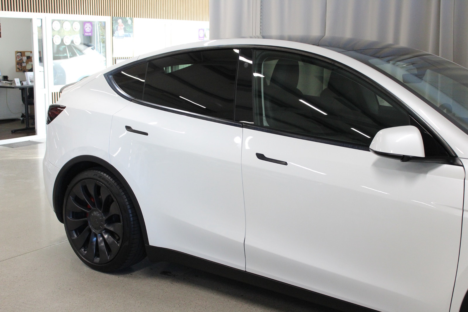Tesla Model Y Performance 534 HK, Värmepump, Drag, 21 Uberturbine 2022 - miniatyr 14