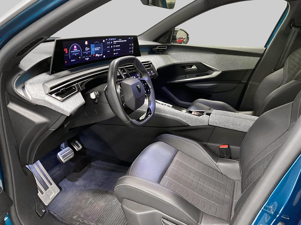 Peugeot 3008 GT Hybrid 145 hk Automat  – bild 8