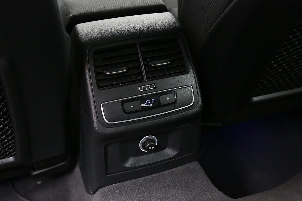 Audi A5 2,0 TFSI MHEV 190hk Sportback Sport Aut Värmare Drag