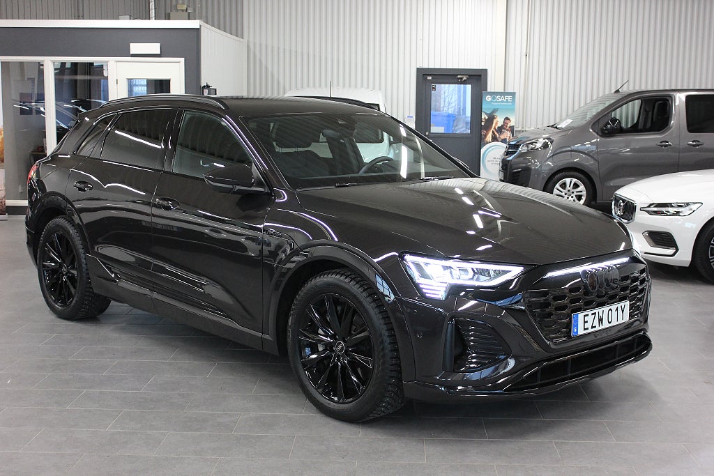 Audi Q8 55 e-tron quattro S Line Panorama Drag 21 Audi sport