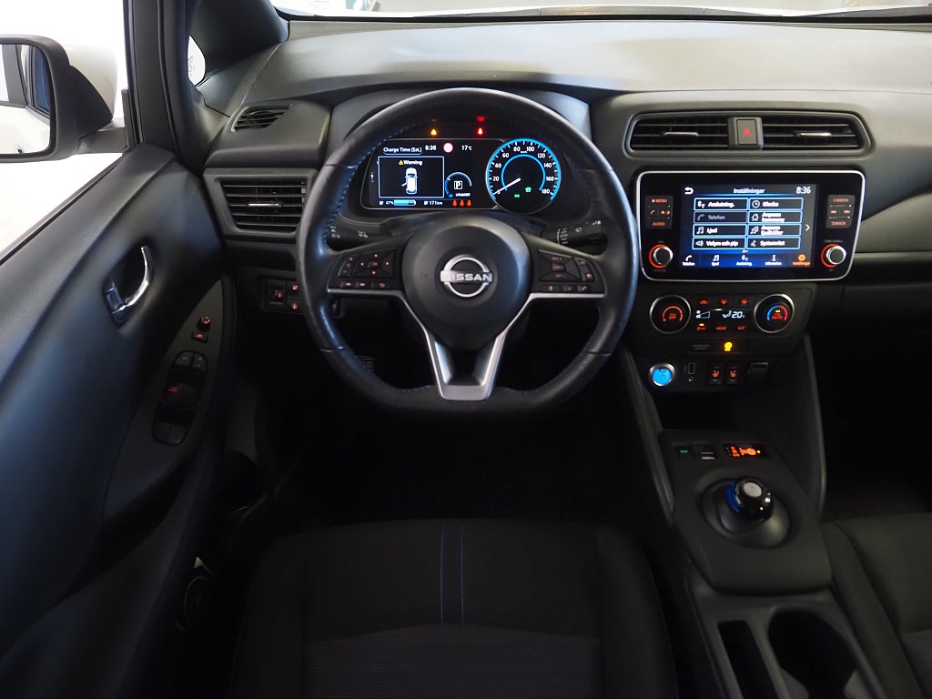 Nissan Leaf 40 kWh 150hk Acenta | Drive assist | 360° | Rattvärme 2022